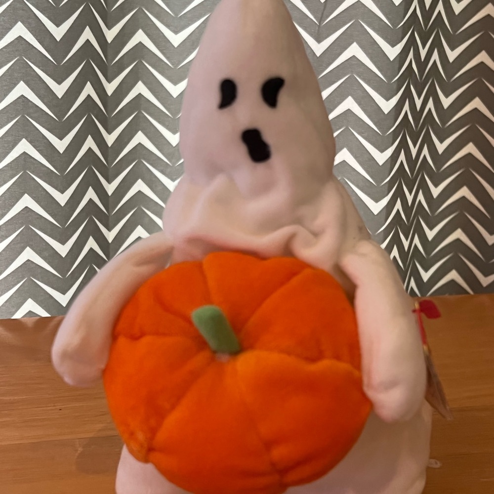 🎃 2/$10 Ty Beanie Baby “Ghoul”